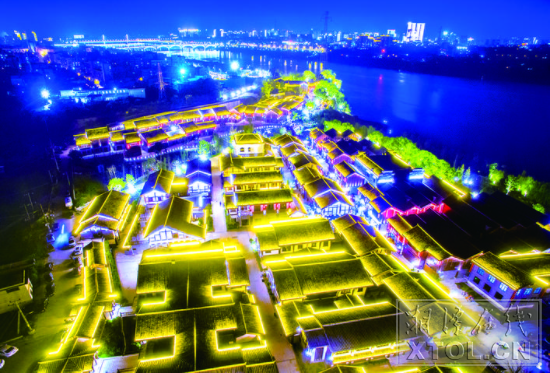 窯灣歷史文化街區(qū)夜景，燈光璀璨，美不勝收。